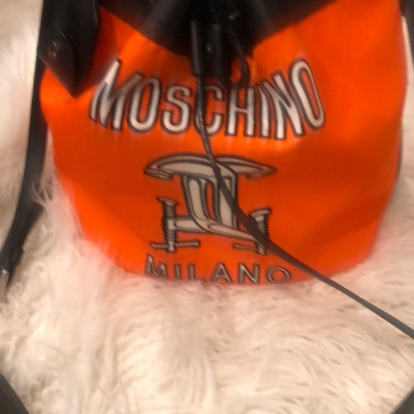 NWT 100 percent authentic MOSCHINO NEON BUCKET BAG - Picture 2 of 8